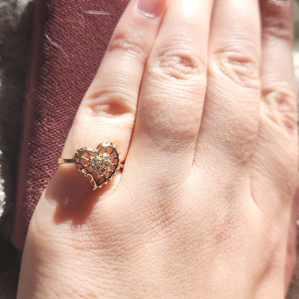 Cute heart fashion ring